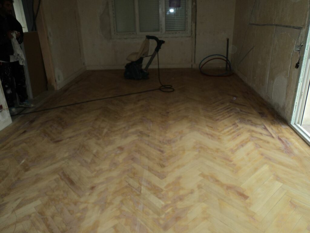 Rénovation chêne bâton rompu Pau