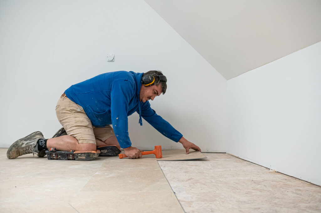 Spécialistes des sols, qu'ils soient neufs ou à rénover, au service des particuliers et des professionnels. Nous intervenons dans les Hautes-Pyrénées, les Pyrénées Atlantiques, le Gers et la Haute-Garonne.